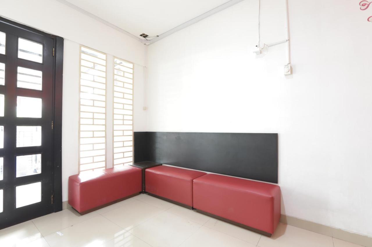 Oyo 345 Wynne Residence Jakarta Exterior photo